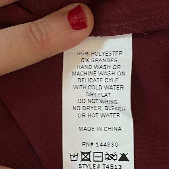 Mi Ami Burgundy Top with Ties Size Large - Picture 6 of 8